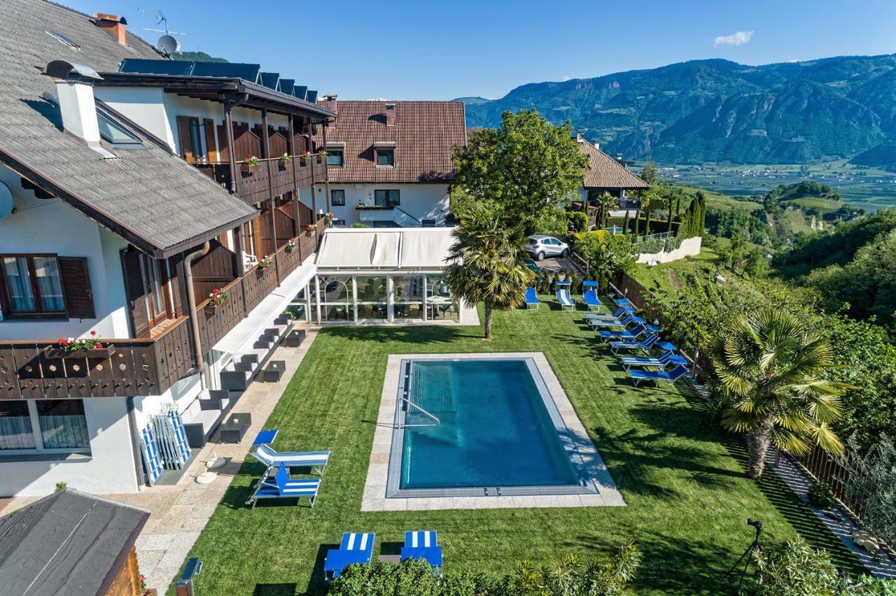 Hotel St. Justina Hof Appiano Sulla Strada Del Vino Esterno foto